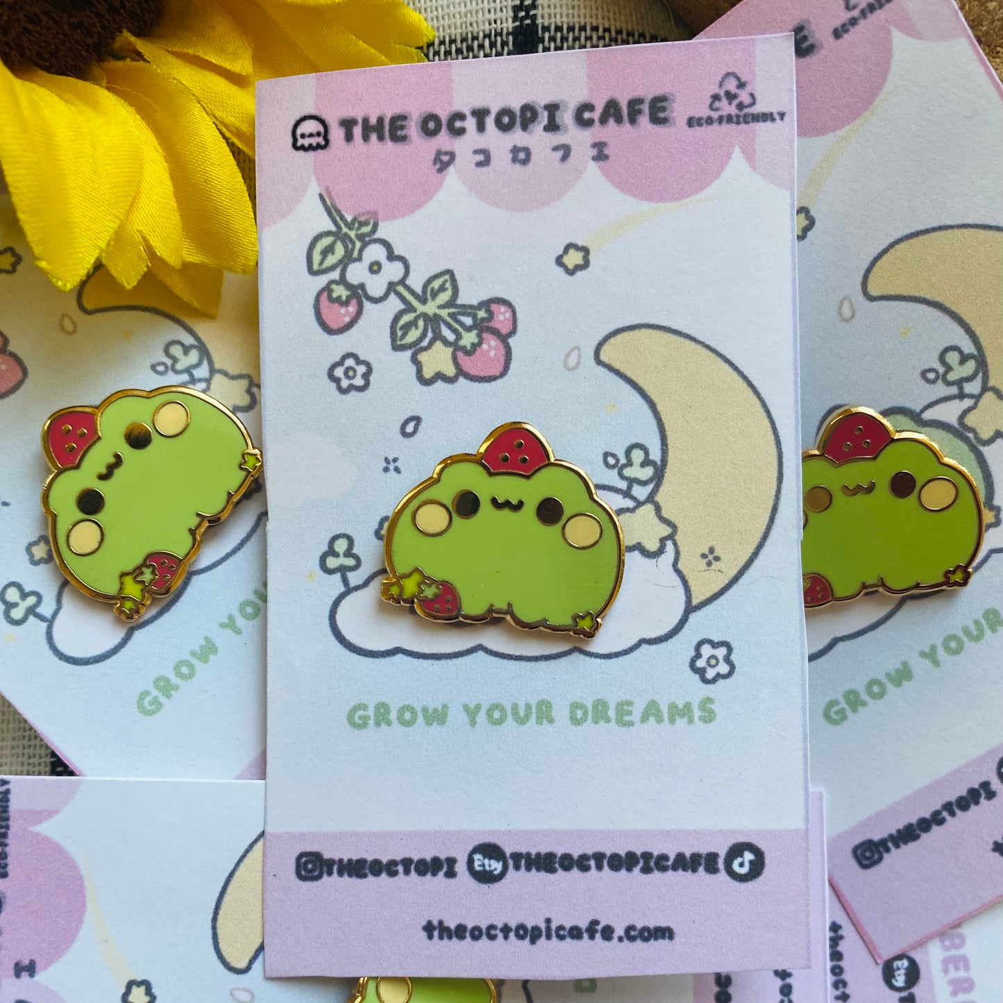 Mochi Frog Pin