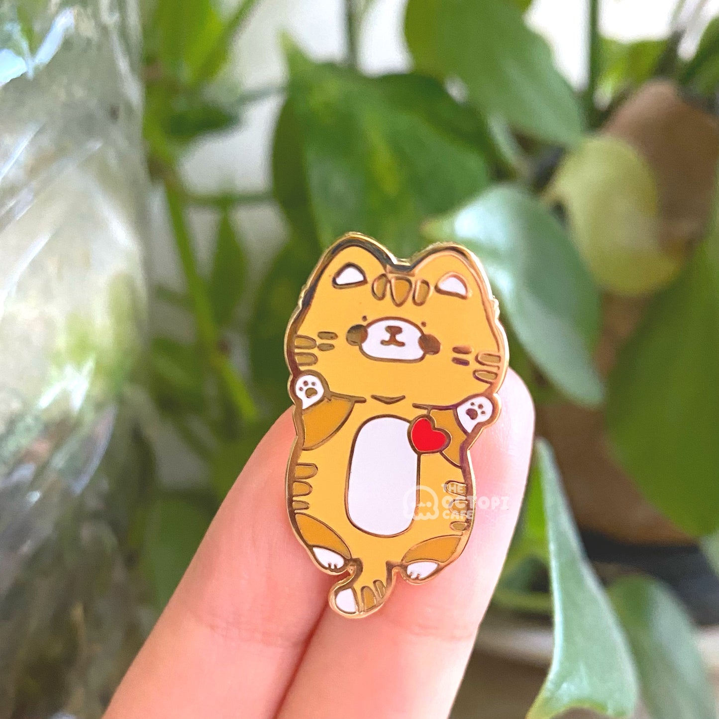 Long Boi Tabby pin