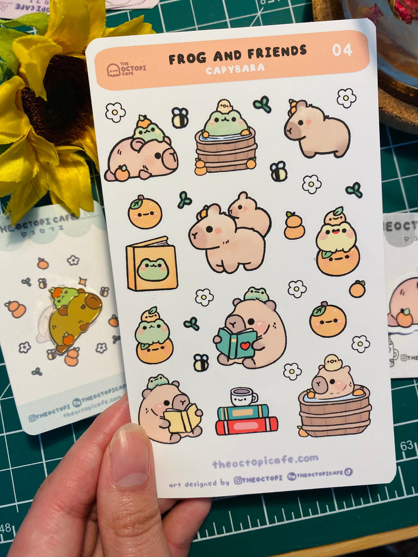 Capybara Frog Friend Set