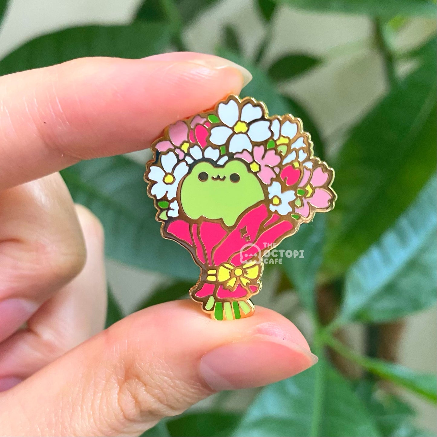 Fleurs de Froggy pin