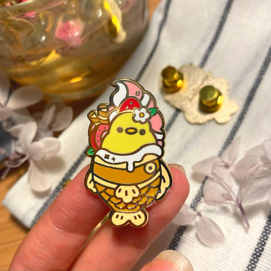 Taiyaki Enamel Pin